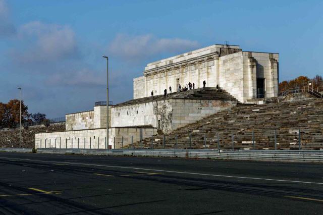 N&uuml;rnberg Zeppelintrib&uuml;ne