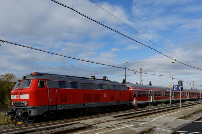 Deutsche Bahn BR 215 - n-Wagen