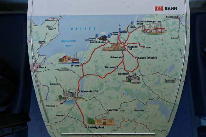 S-Bahn Rostock - BR 442 - 1. Klasse - Tischplatte