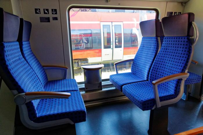 S-Bahn Rostock - BR 442 - 2. Klasse