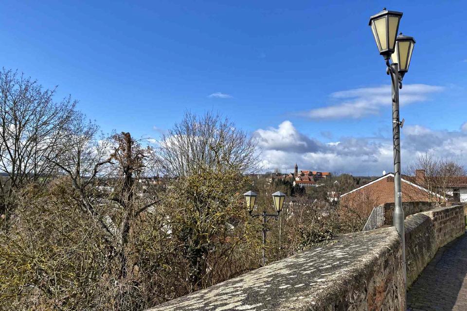 Treya Blick von der Stadtmauer